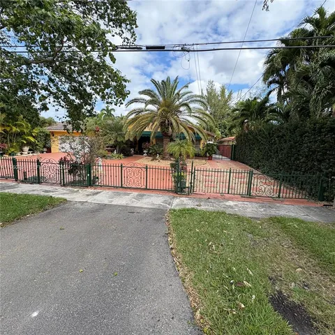 $994,900 | 101 South Royal Poinciana Boulevard, Miami Springs, FL 33166