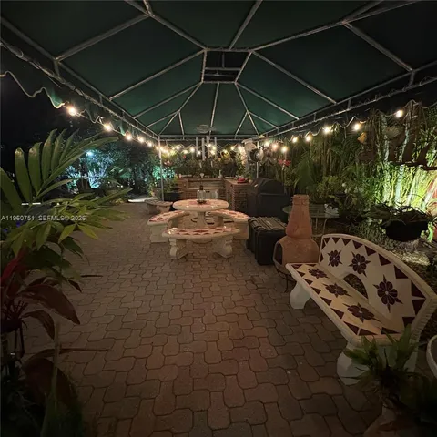 $994,900 | 101 South Royal Poinciana Boulevard, Miami Springs, FL 33166