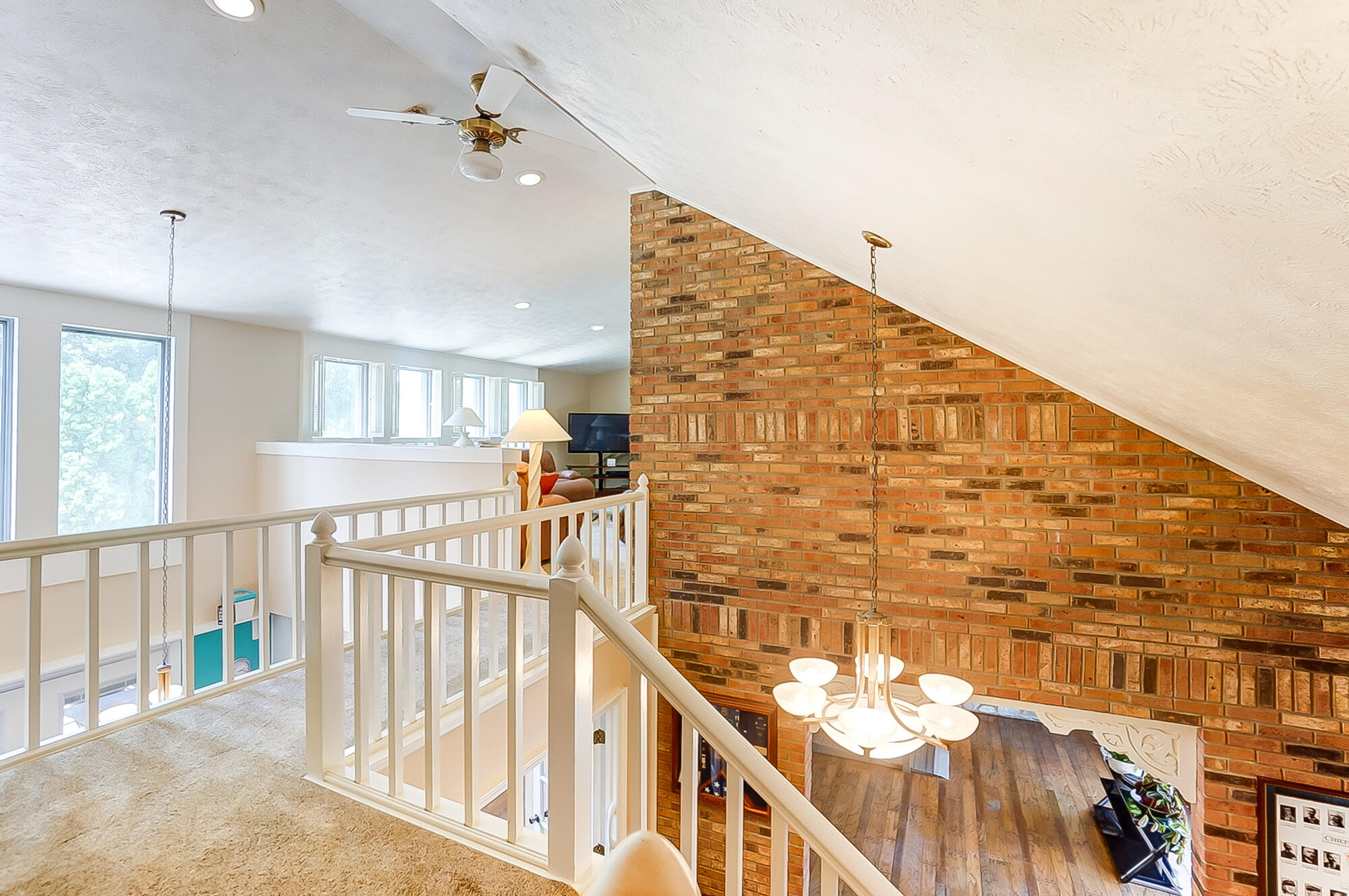 3033 East Linmuth Drive Springfield, OH 45503 - Photo 2 of 21