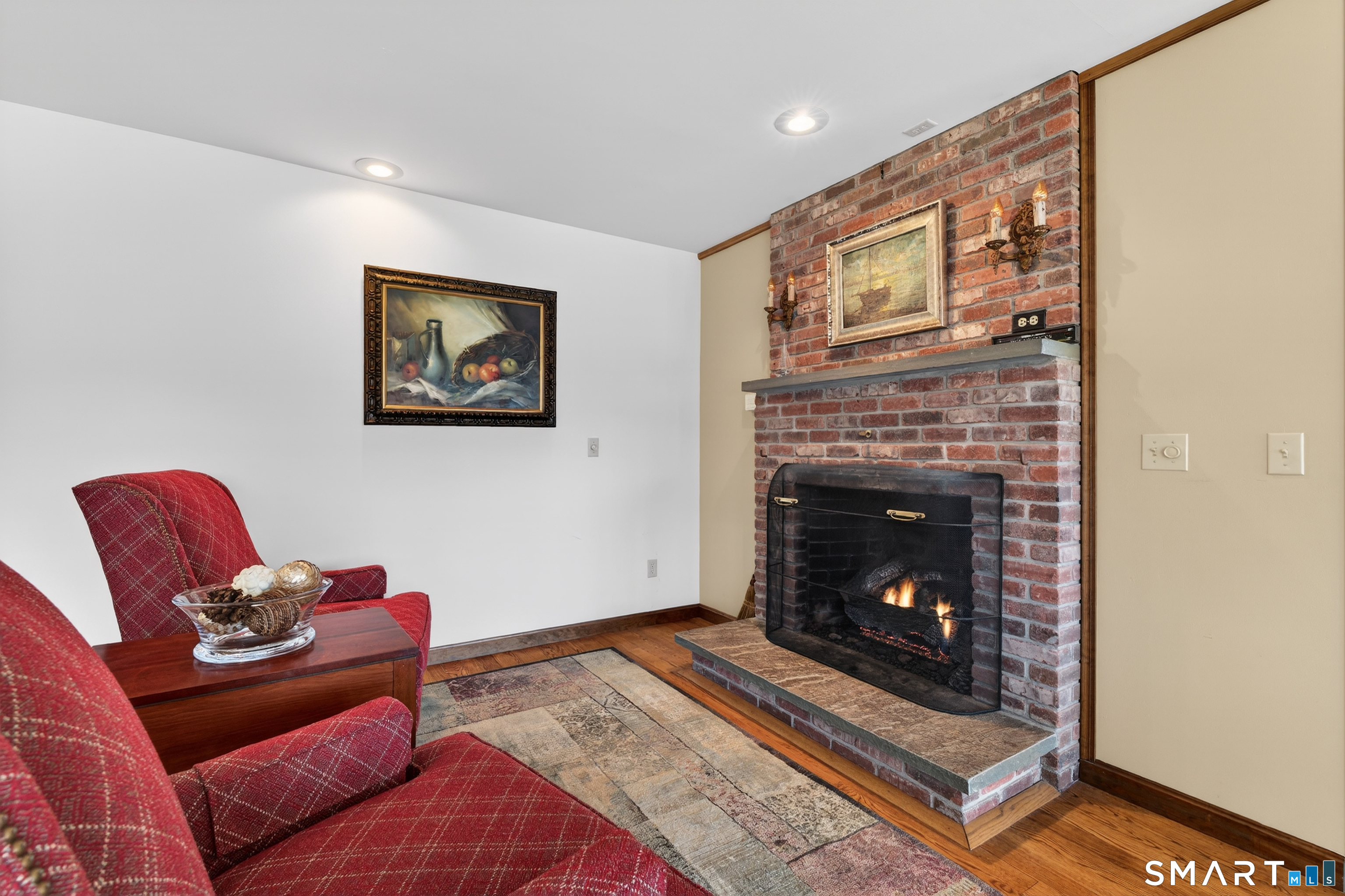 40 Holmes Street Stonington, CT 06355 - Photo 11 of 38