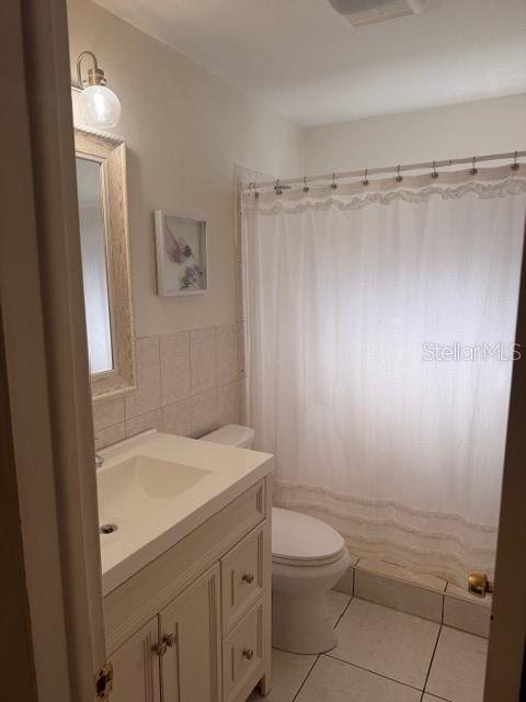 519 Norfolk Street Dunedin, FL 34698 - Photo 14 of 32