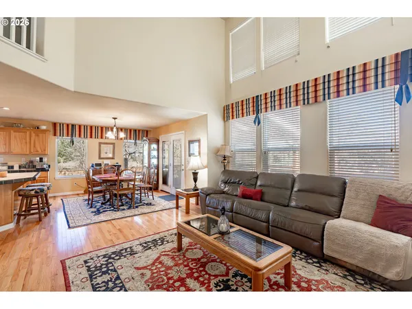 $782,500 | 1037 Northeast Creeksedge Drive, Hillsboro, OR 97124