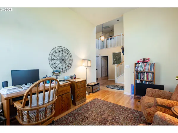 $782,500 | 1037 Northeast Creeksedge Drive, Hillsboro, OR 97124