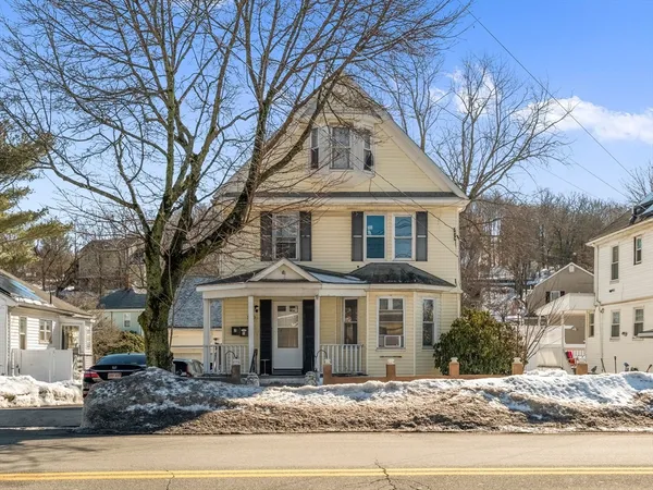 $842,500 | 360 Lincoln Avenue, Saugus, MA 01906