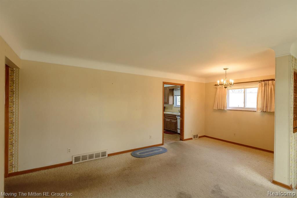 3 Waynewood Court Dearborn, MI 48124 - Photo 5 of 53