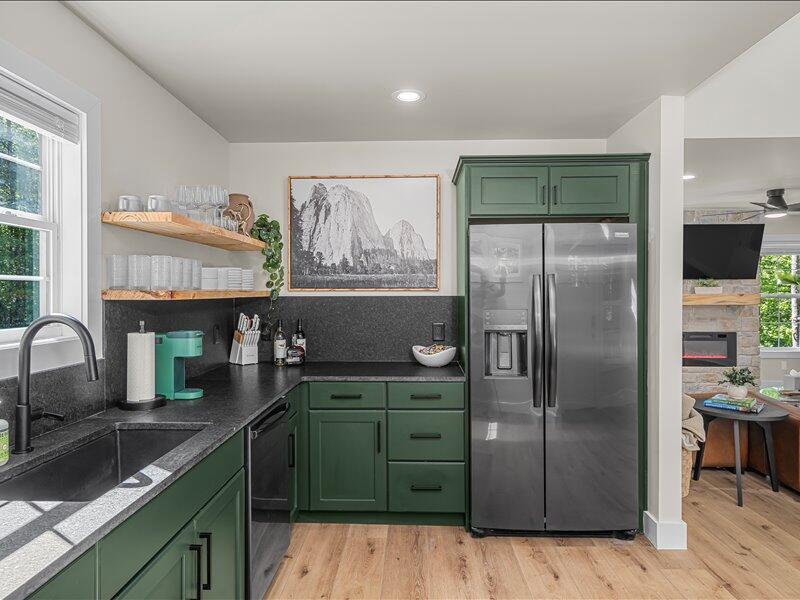 217 Sunset Ridge Campton, KY 41301 - Photo 18 of 58 22-23-IVA09948