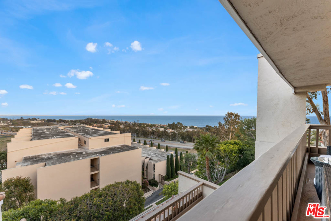 23910 De Way, Unit C Malibu, CA 90265 - Photo 39 of 45 a view of a city from a terrace