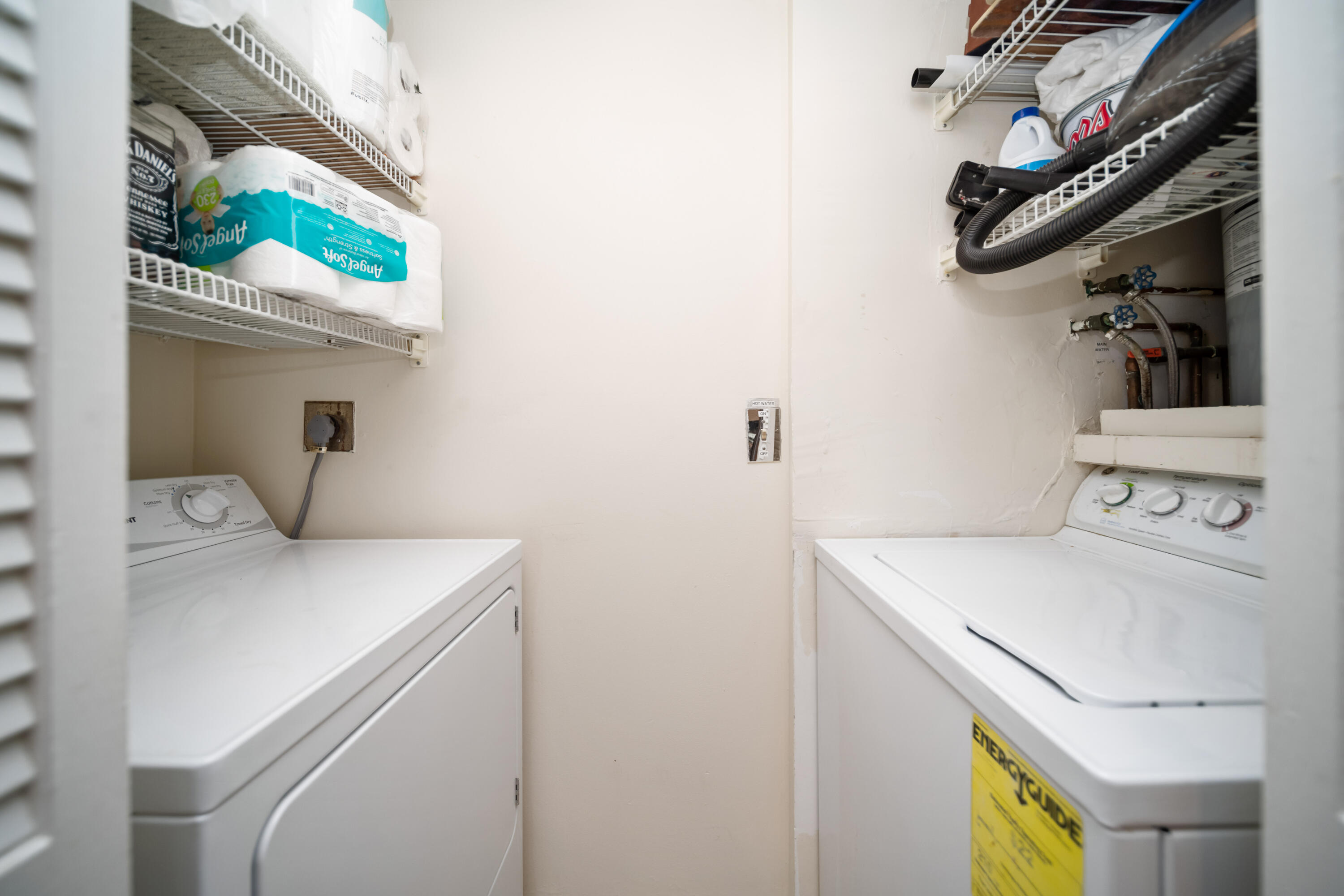 899 Jeffery Street, Unit 107 Boca Raton, FL 33487 - Photo 28 of 43 FXX_9560