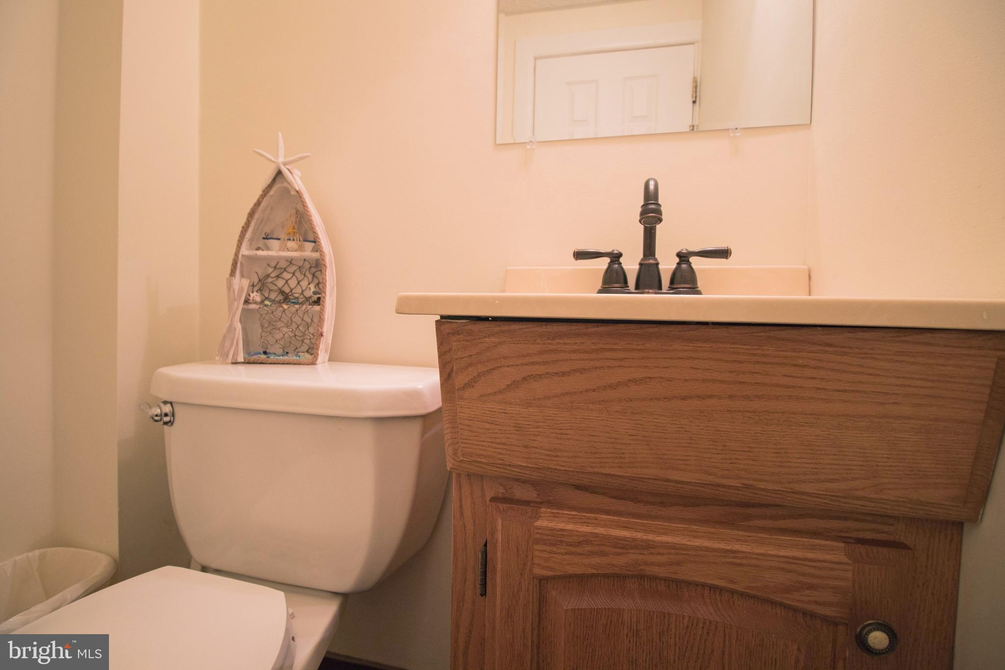 1053 Georgetown Road Swarthmore, PA 19081 - Photo 28 of 40 Powder Room