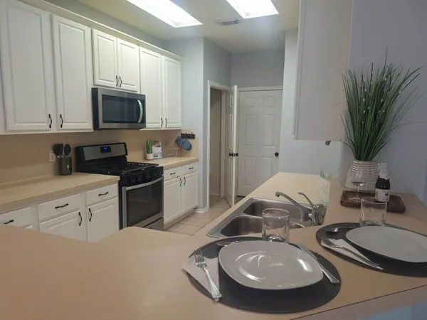 $274,900 | 27 Summer Haze Circle, The Woodlands, TX 77382