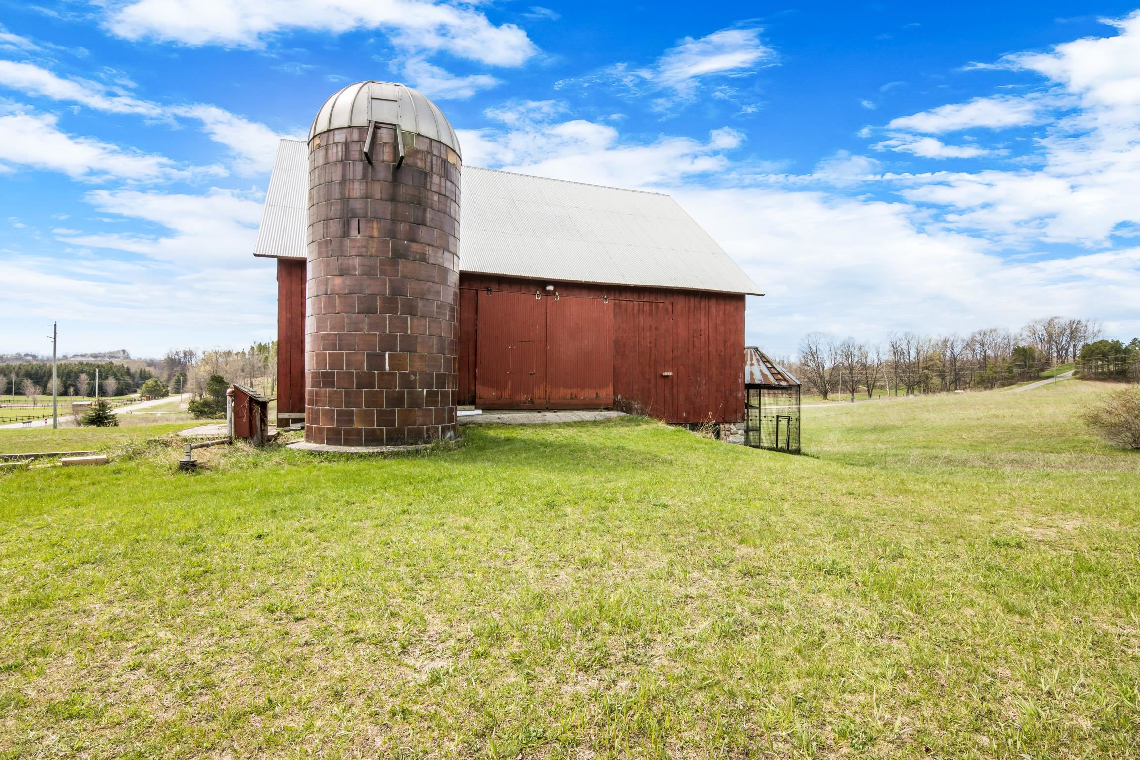 2500 North Mork Road Suttons Bay, MI 49682 - Photo 38 of 73
