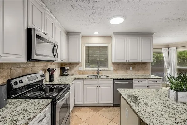 $535,000 | 1195 Vineyard Drive Southeast, Conyers, GA 30013
