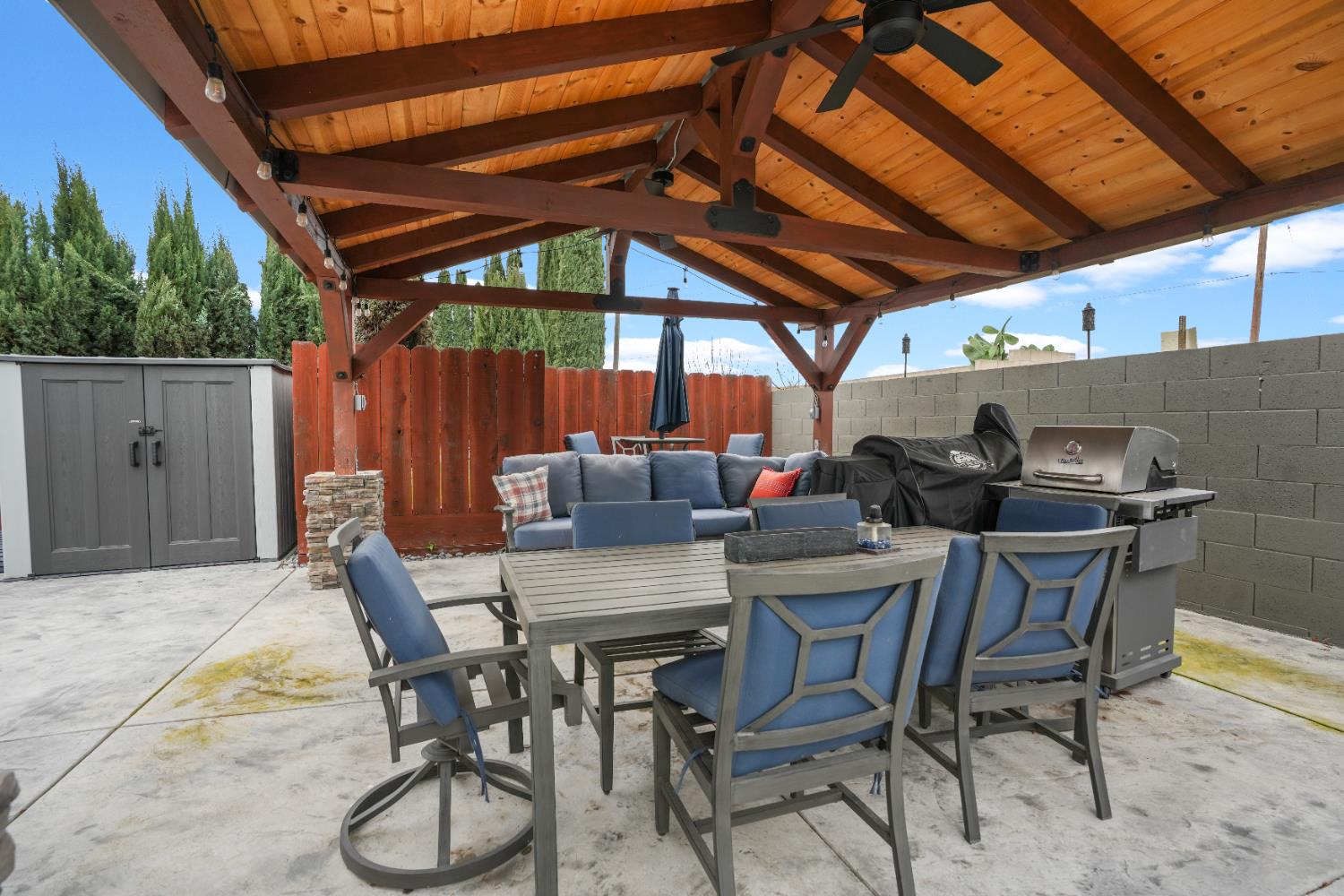 5125 Amaro Way Salida, CA 95368 - Photo 33 of 37 a view of a table and chairs in patio