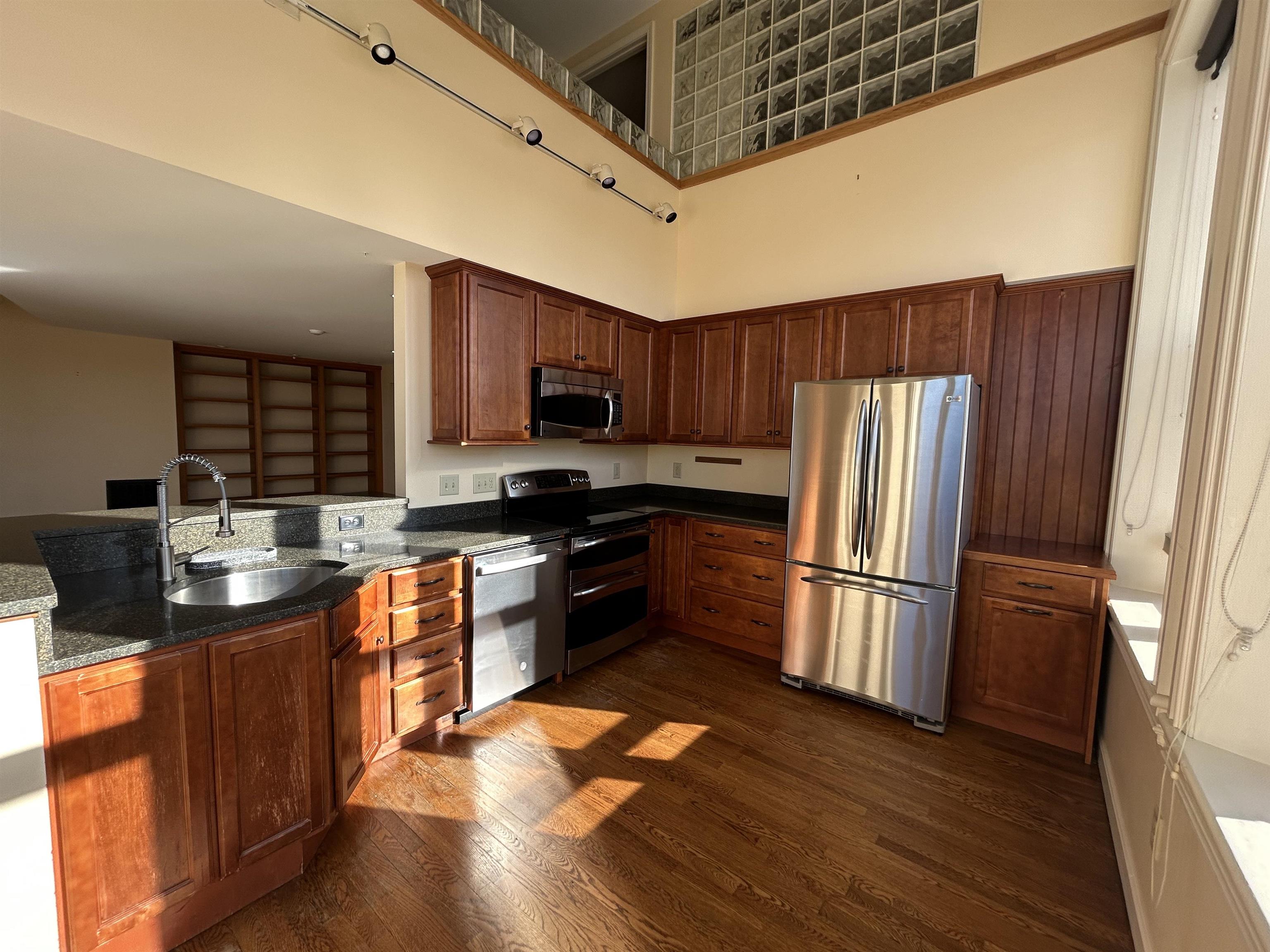 163 Water Street, Unit A1 Exeter, NH 03833 - Photo 4 of 27