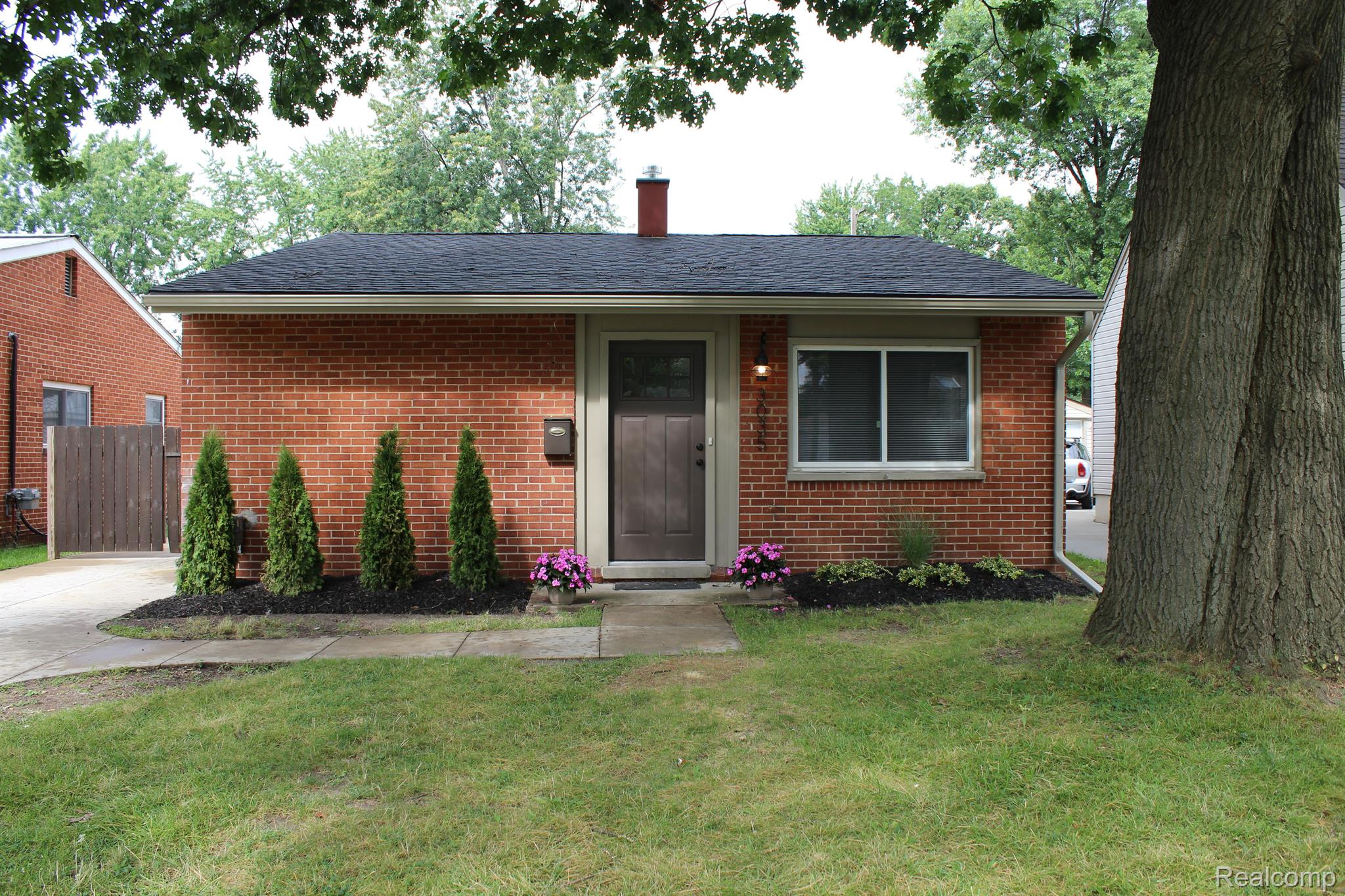 3035 Harvard Road Royal Oak, MI 48073 - Photo 1 of 19 Gallery Image 1