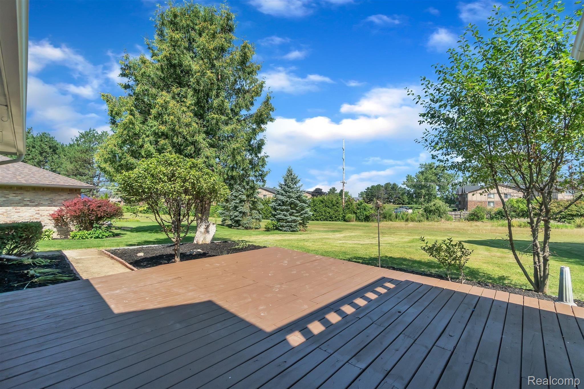 6149 Kings Scepter Road Grand Blanc, MI 48439 - Photo 48 of 48 48-6149 Kings Scepter Rd-WindowStil.jpg