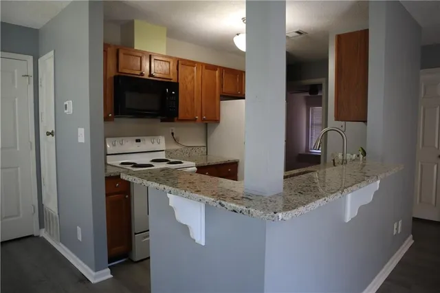 $1,800 | 1103 Garden Court, Atlanta, GA 30328