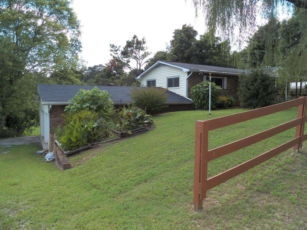 1615 Davis Ridge Road Lenoir City, TN 37771 - Photo 4 of 29 003