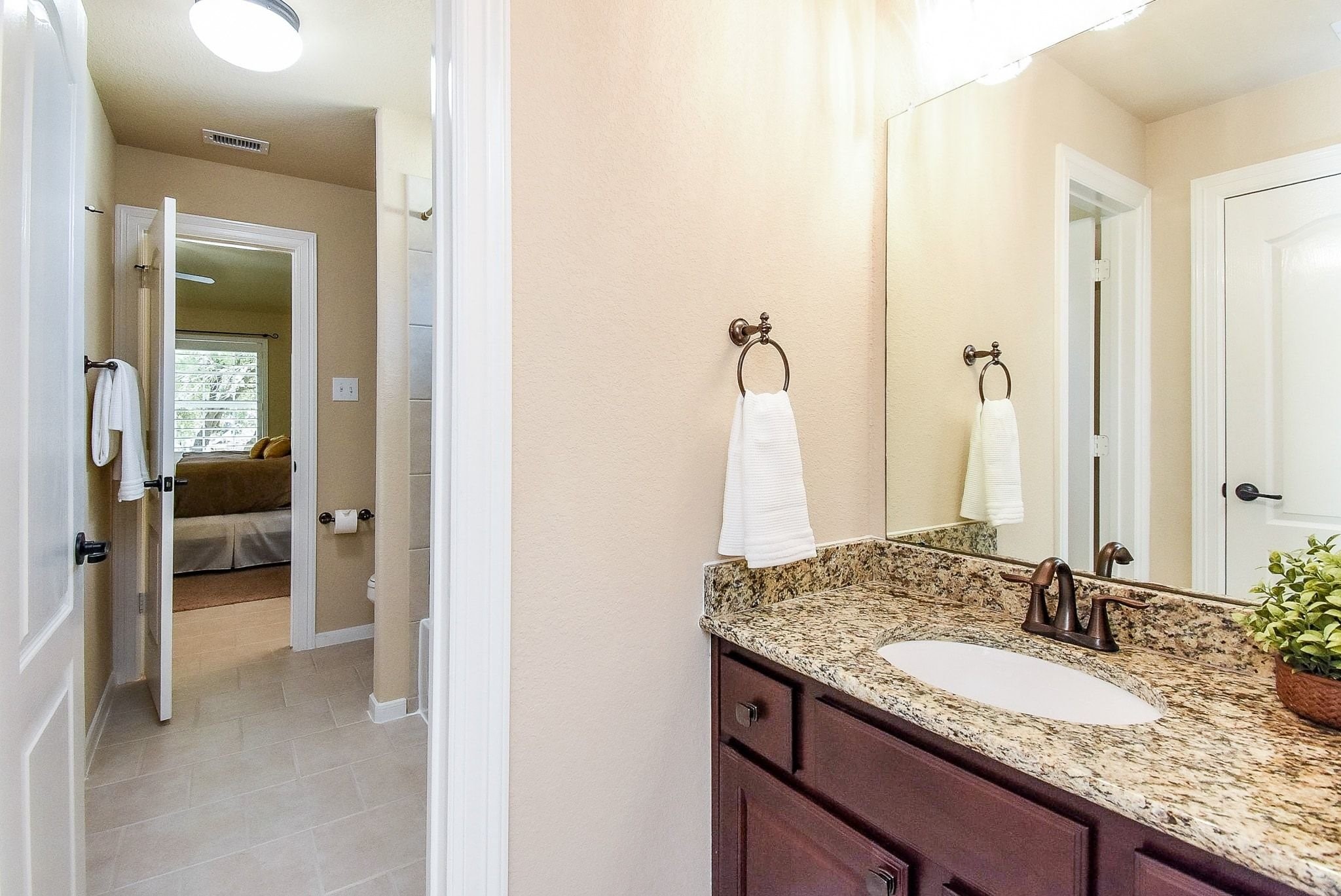 27607 Macklind Ridge Lane Katy, TX 77494 - Photo 46 of 50 Hollywood bath