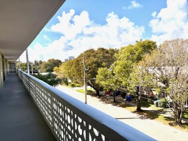 $1,750 | 1425 Arthur Street, Unit 403A, Hollywood, FL 33020