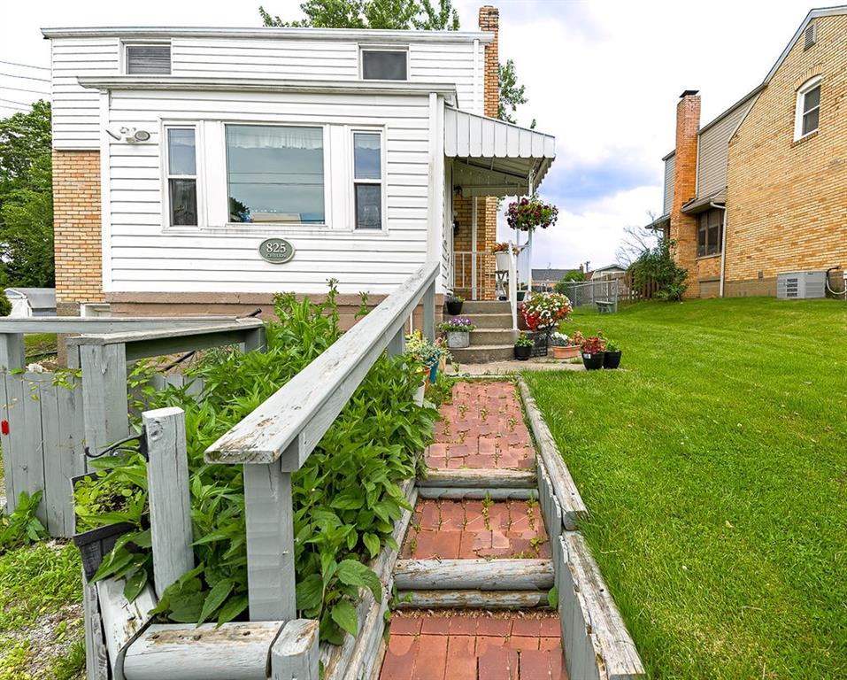 825 Childs Avenue Monaca, PA 15061 - Photo 4 of 35 a view of a back yard of the house