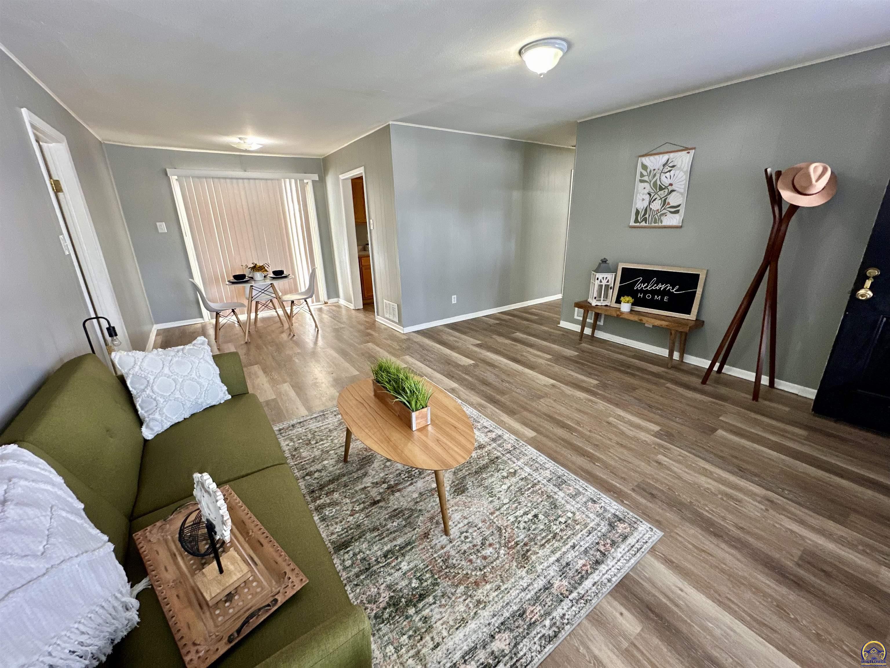 1331 Southwest Croix Street Topeka, KS 66611 - Photo 3 of 14