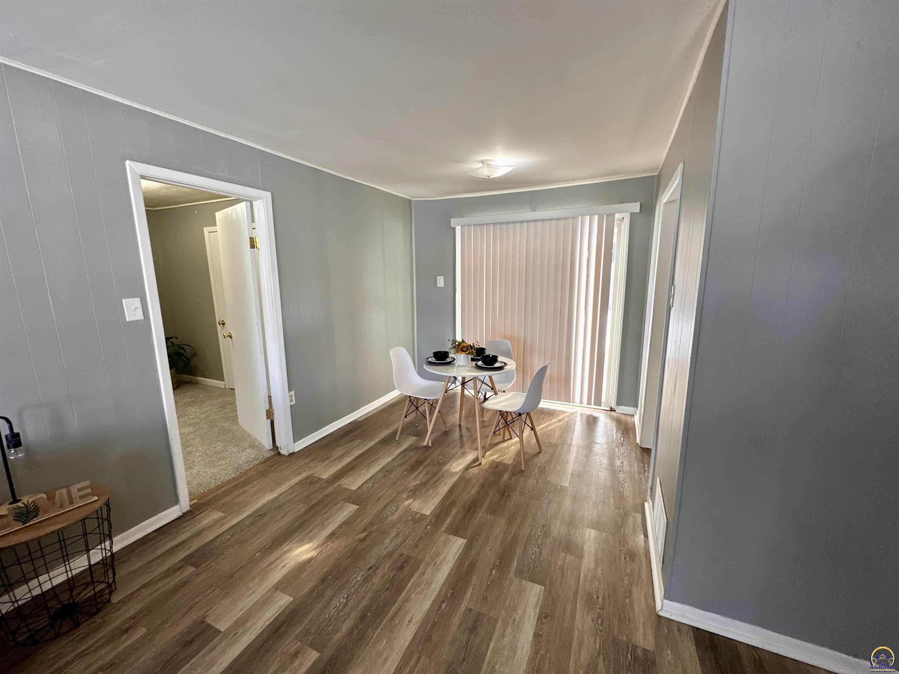 1331 Southwest Croix Street Topeka, KS 66611 - Photo 4 of 14