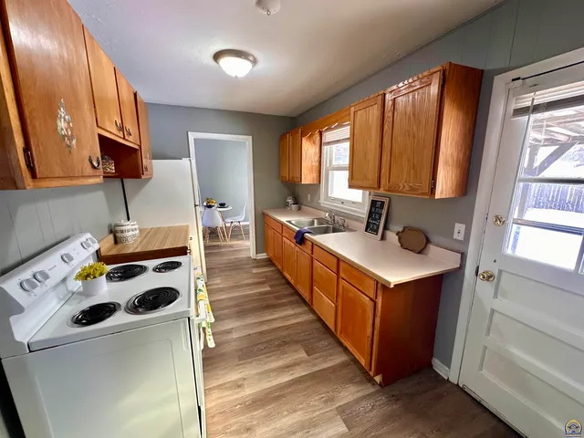 $124,900 | 1331 Southwest Croix Street, Topeka, KS 66611