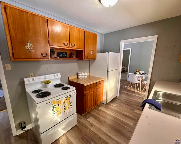 $124,900 | 1331 Southwest Croix Street, Topeka, KS 66611