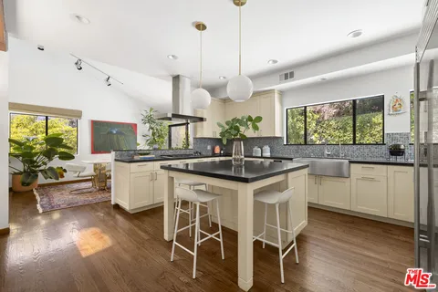 $4,300,000 | 2549 Canyon Oak Drive, Los Angeles, CA 90068