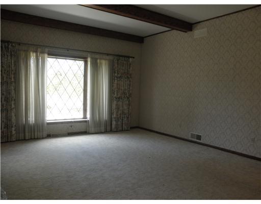 239 Meridian Road Butler, PA 16001 - Photo 3 of 16 Living Room.
