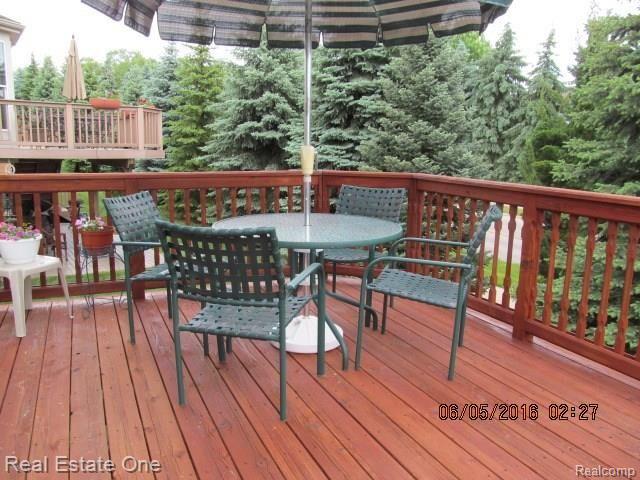 980 Churchill Circle, Unit 14 Rochester, MI 48307 - Photo 28 of 30 Gallery Image 28