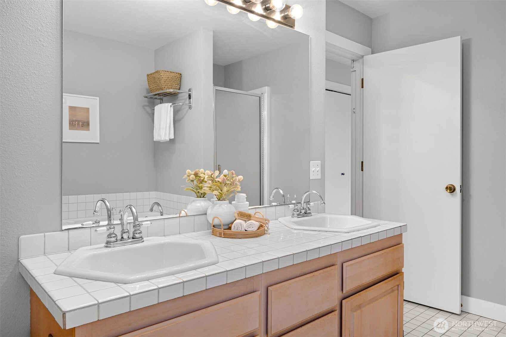 701 North State Street, Unit 103 Bellingham, WA 98225 - Photo 25 of 35