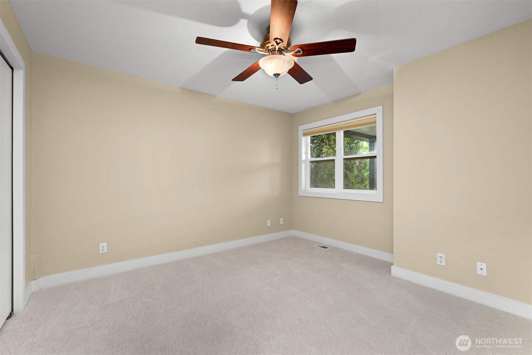 701 North State Street, Unit 103 Bellingham, WA 98225 - Photo 28 of 35