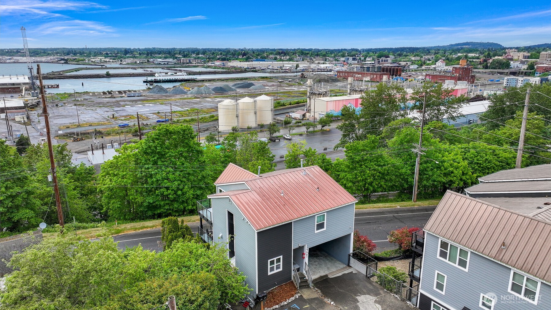 701 North State Street, Unit 103 Bellingham, WA 98225 - Photo 4 of 35