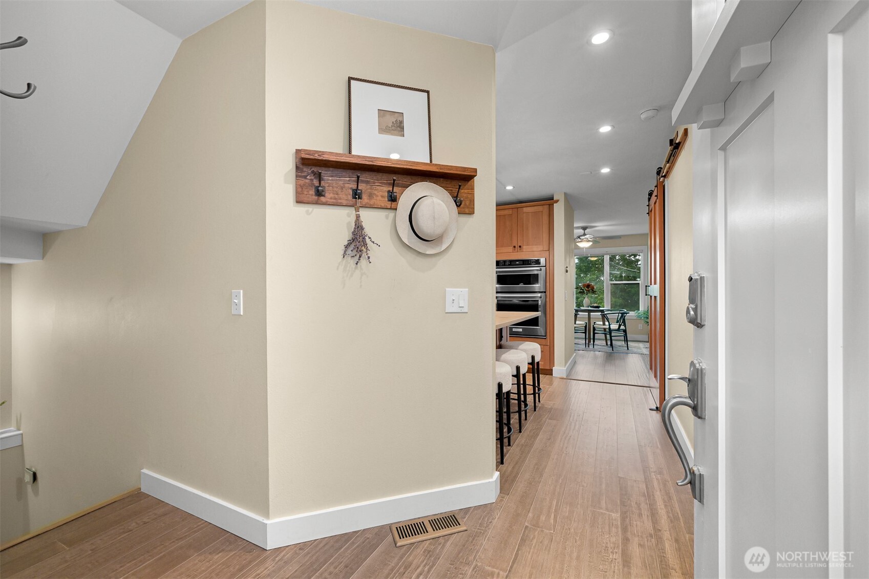 701 North State Street, Unit 103 Bellingham, WA 98225 - Photo 5 of 35