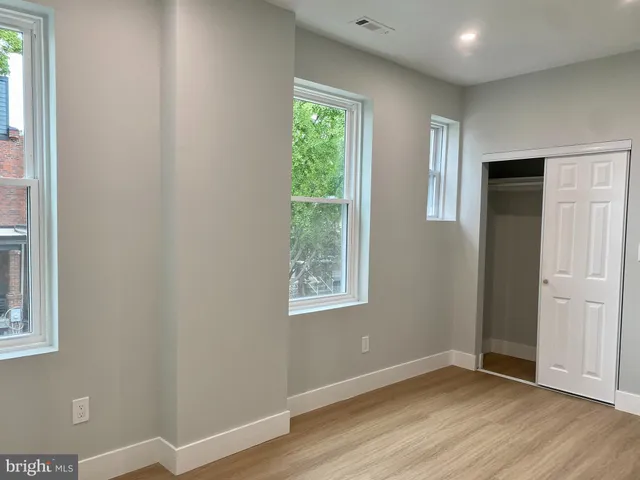 a view of window in a room