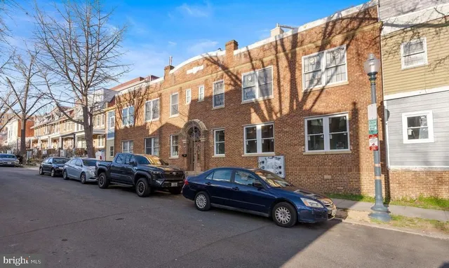 $2,600 | 3701 9th Street Northwest, Unit 4, Washington, DC 20010