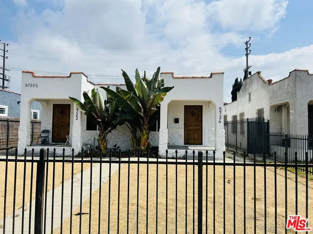 $2,700 | 5724 South Manhattan Place, Los Angeles, CA 90062