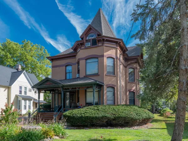 $475,000 | 232 Woodward Avenue, Kalamazoo, MI 49007