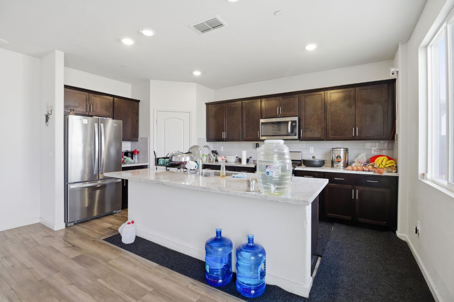 6913 Foraker Drive Stockton, CA 95219 - Photo 12 of 40