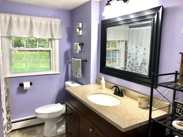 32 Crestwood Road Leicester, MA 01524 - Photo 17 of 34 Gallery Image 17
