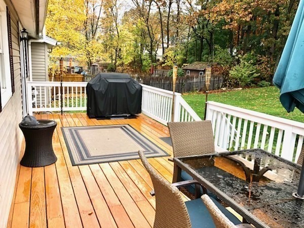 32 Crestwood Road Leicester, MA 01524 - Photo 24 of 34 Gallery Image 24