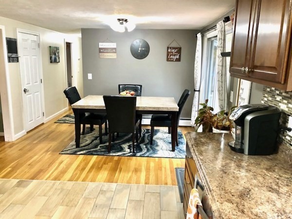 32 Crestwood Road Leicester, MA 01524 - Photo 6 of 34 Gallery Image 6