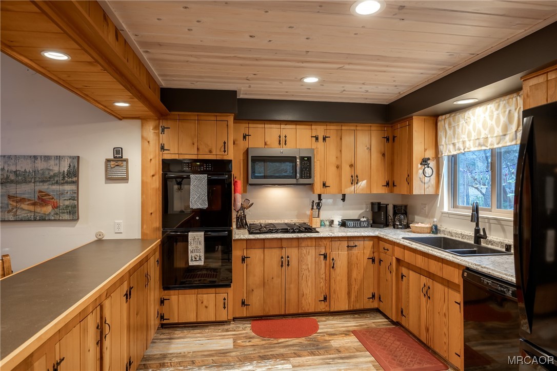 41175 Terrapin Road Big Bear Lake, CA 92315 - Photo 25 of 39