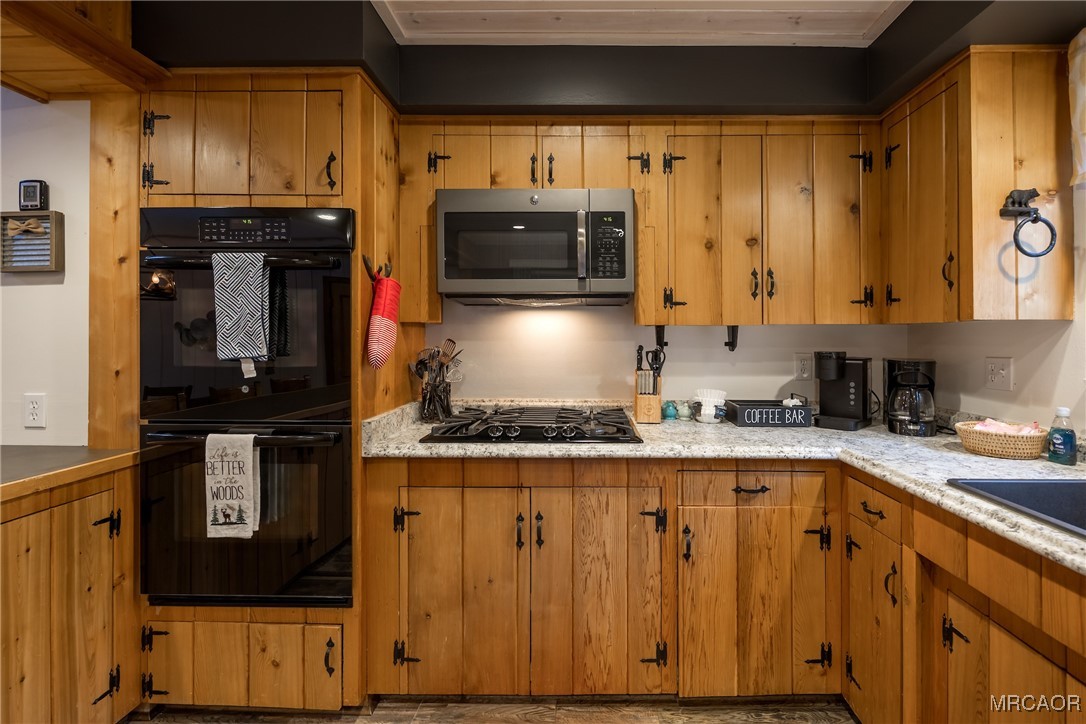 41175 Terrapin Road Big Bear Lake, CA 92315 - Photo 26 of 39