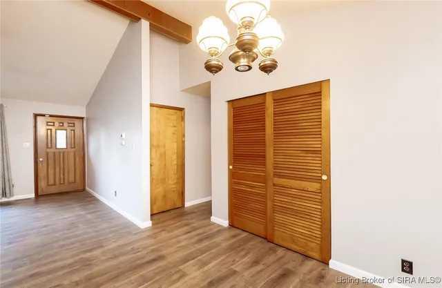 $207,500 | 115 Hungate Avenue, Salem, IN 47167