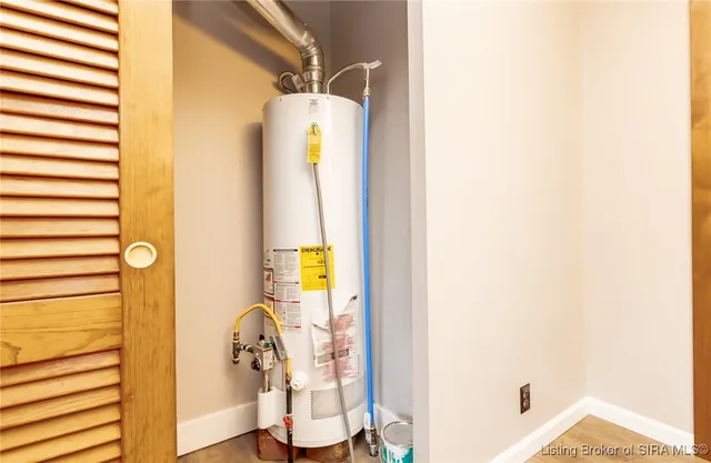 $212,500 | 115 Hungate Avenue, Salem, IN 47167