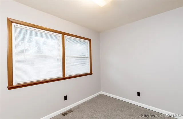 $212,500 | 115 Hungate Avenue, Salem, IN 47167