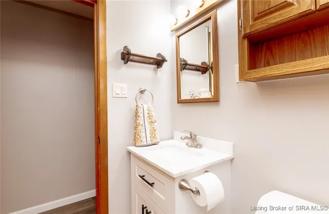 $212,500 | 115 Hungate Avenue, Salem, IN 47167